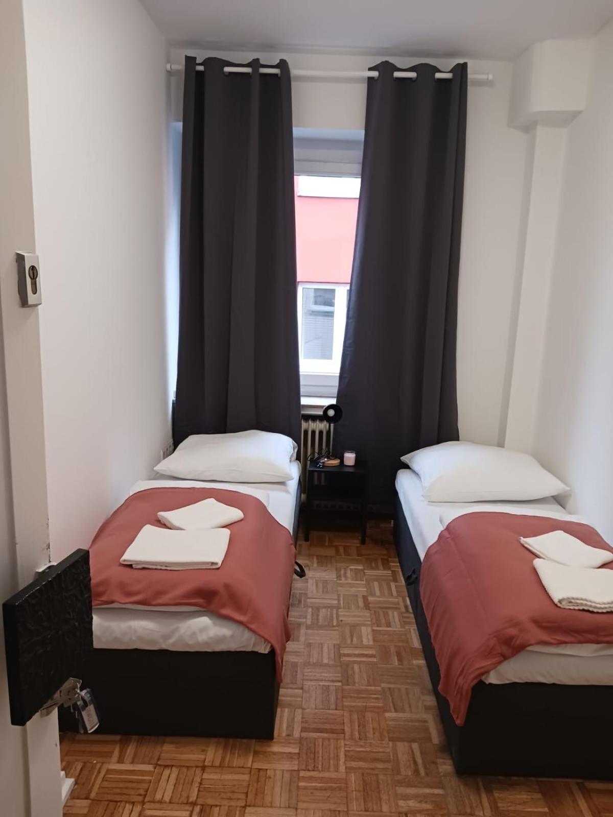 Shared Apartment At Heumarkt, City Center Keulen Buitenkant foto